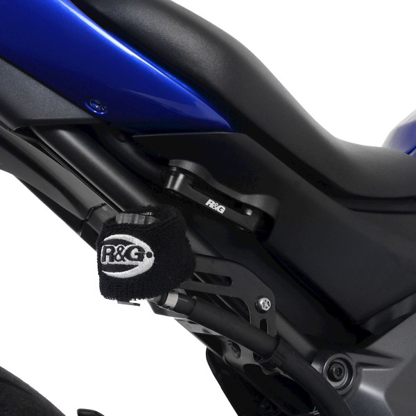 R&G Rear Foot Rest Blanking Plates for Yamaha R7 '22- (pair)